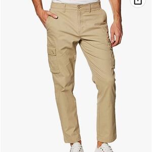 Amazon Essentials Men's Straight-Fit Stretch Cargo Pant 31WX30L NWT in pkg khaki